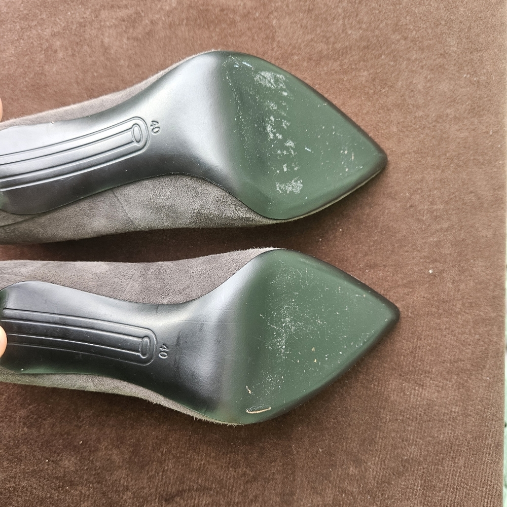 Stella Luna Suede Grey Heels - Picture 10 of 12
